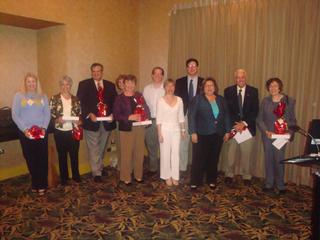 From left to right, in the back, Margaret C. Mc Connell, Dr. Margot McCullers, Michael Mace, Ada Sue Selwitz, Dr. Geoff Weiss, Sean Scott, Dr. Don Frazier, Dr. Hinda Zlotnik; in the front, Kathy Grzech, Fredeswinda Rivera and Miriam Rivera. / Foto por: Prof. Roberto Rigau