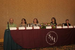 De izquierda a derecha, Norberto Pérez Sanabria, Ivette Martínez Palma, Miriam Rivera Cano, María Vargas Capriles y Fredeswinda Rivera Rivera. / Foto por: Albert Santini